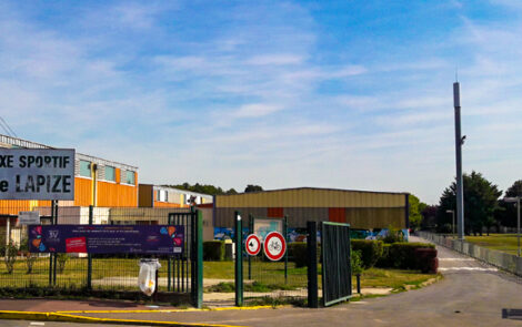 Entrée du complexe sportif Octave Lapize.