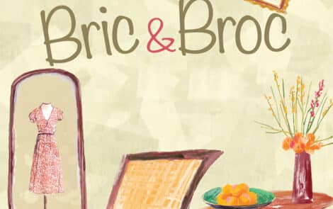 Antiquités : chaise, table et miroir.