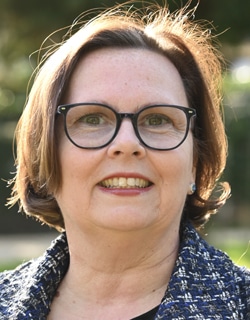 Photo portrait de Carole Furet.