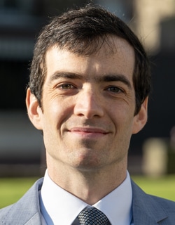 Photo portrait de Corentin Costard.