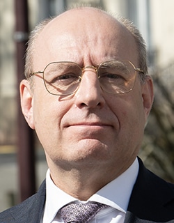 Photo portrait de Frédéric Massot.