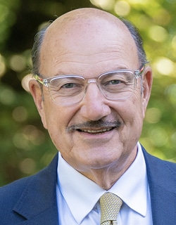 Photo portrait de Jacques Alain Bénisti.