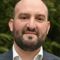 Photo portrait de Nassim Boukaraoun.