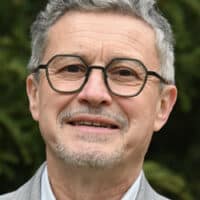 Photo portrait de Philippe Bonvié.
